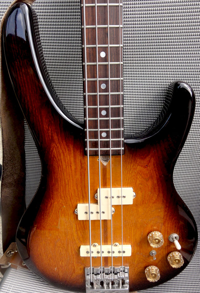 Washburn Force 40 - 1981 – Equipment von Chris Röhrl